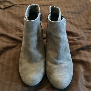 Rampage suede booties size 9.5